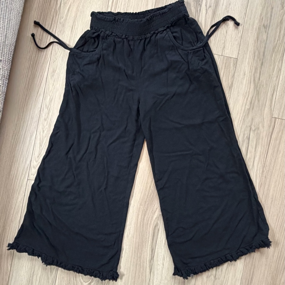 GoGio Black Wide Leg Linen Blend Pull On Raw Hem Crop Pants M Boho